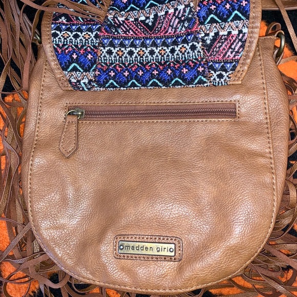 Women’s Cross Body Brown Fringe Purse - Picture 7 of 7